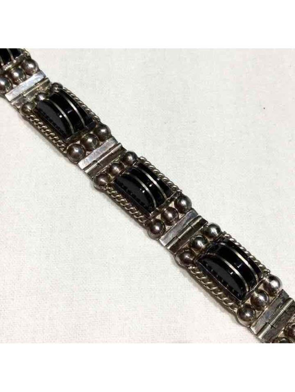 MEXICO ONYX STERL. WIRE WRAPPED BRACELET